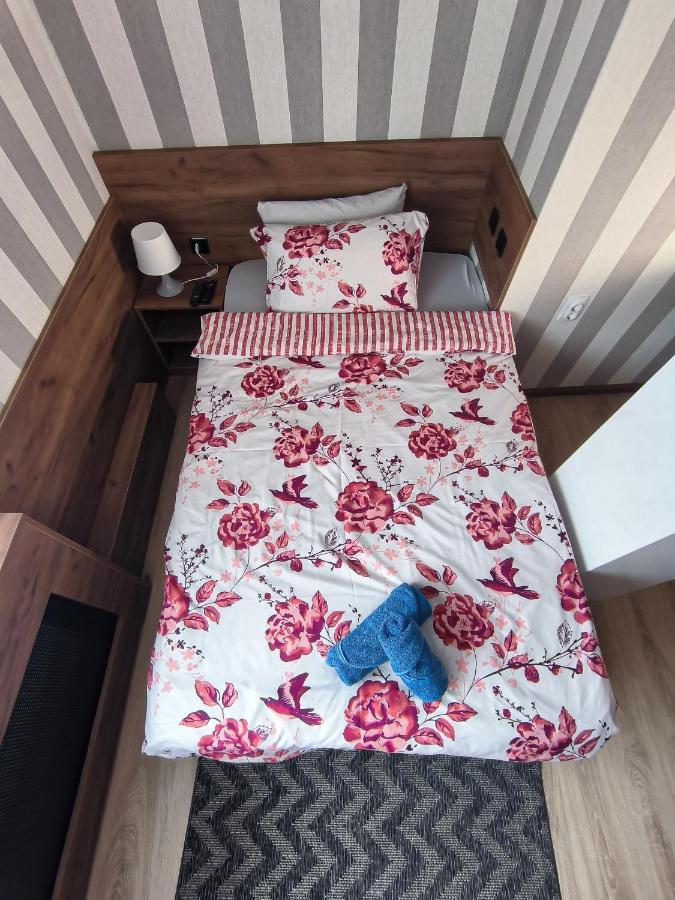 Studio Apartments Maksimovic Nis Exterior foto