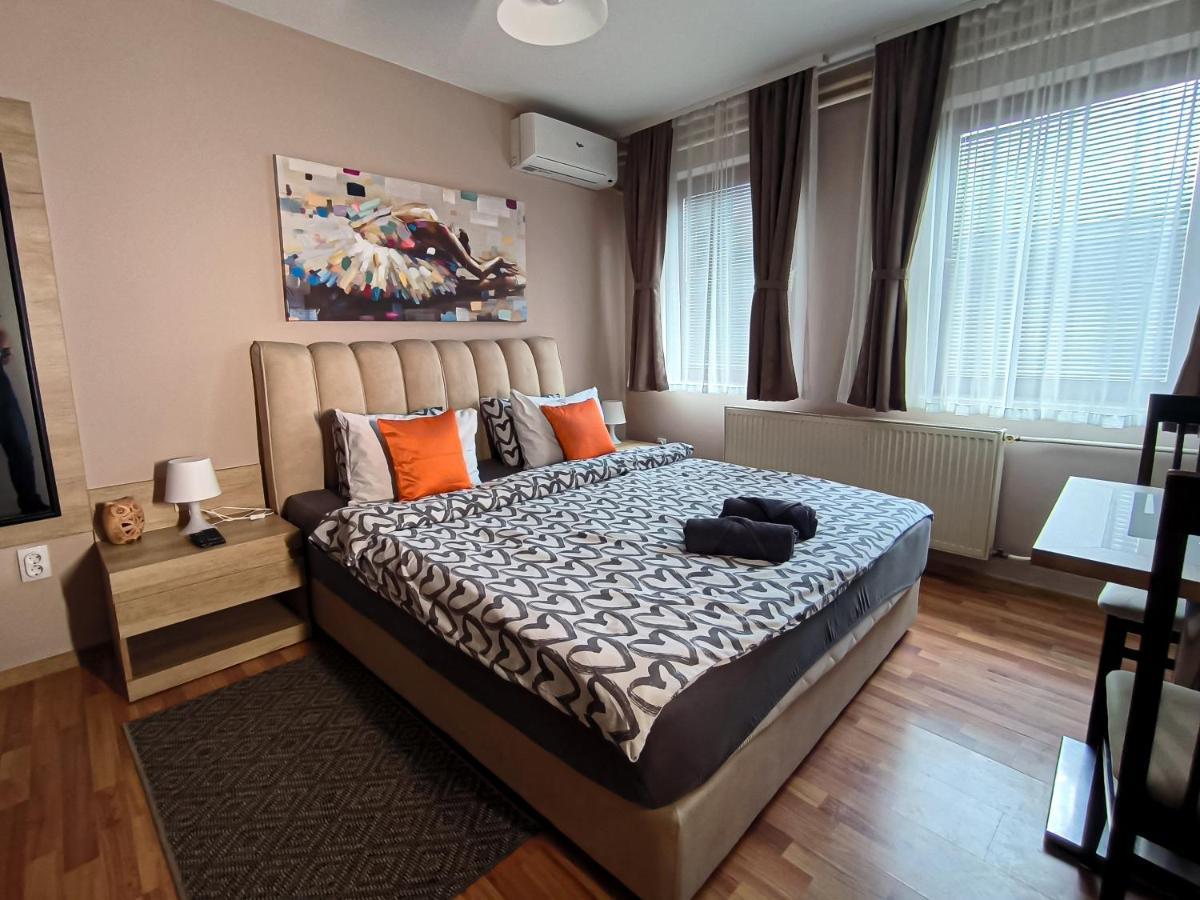Studio Apartments Maksimovic Nis Exterior foto