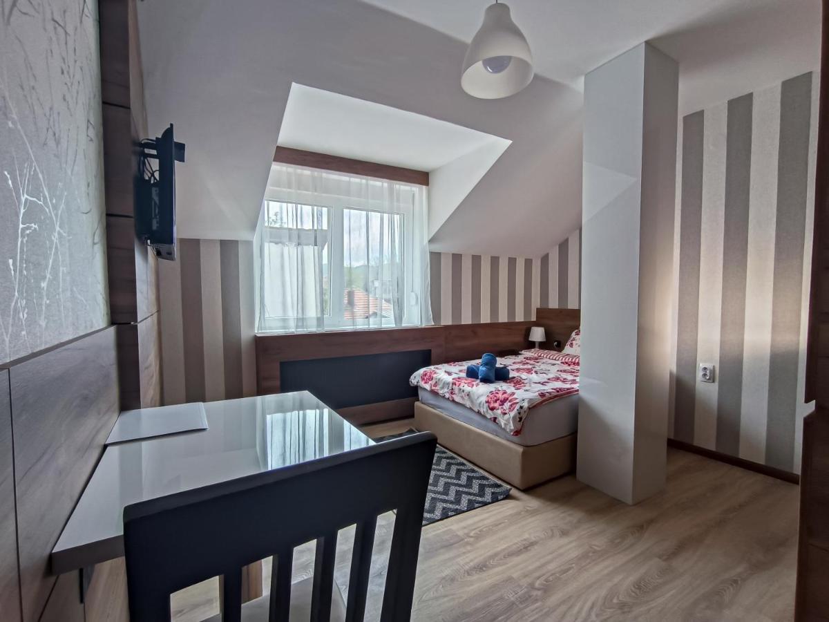 Studio Apartments Maksimovic Nis Exterior foto