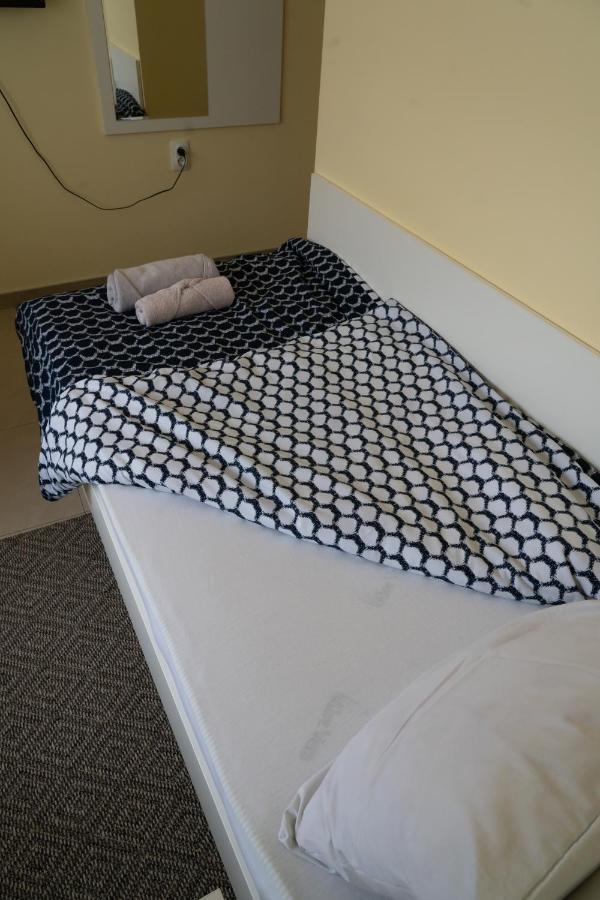 Studio Apartments Maksimovic Nis Exterior foto