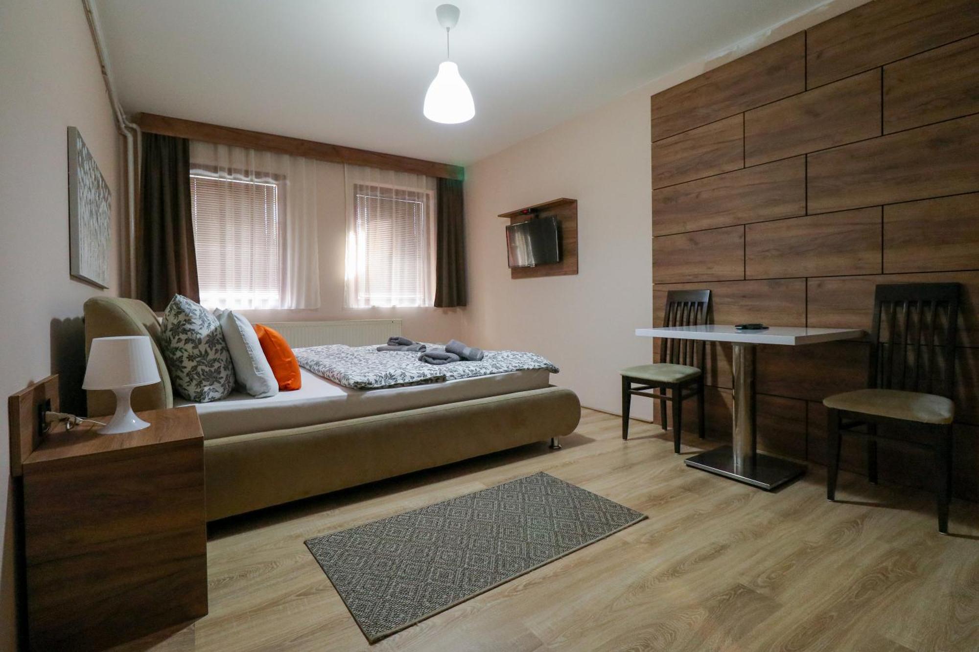 Studio Apartments Maksimovic Nis Exterior foto