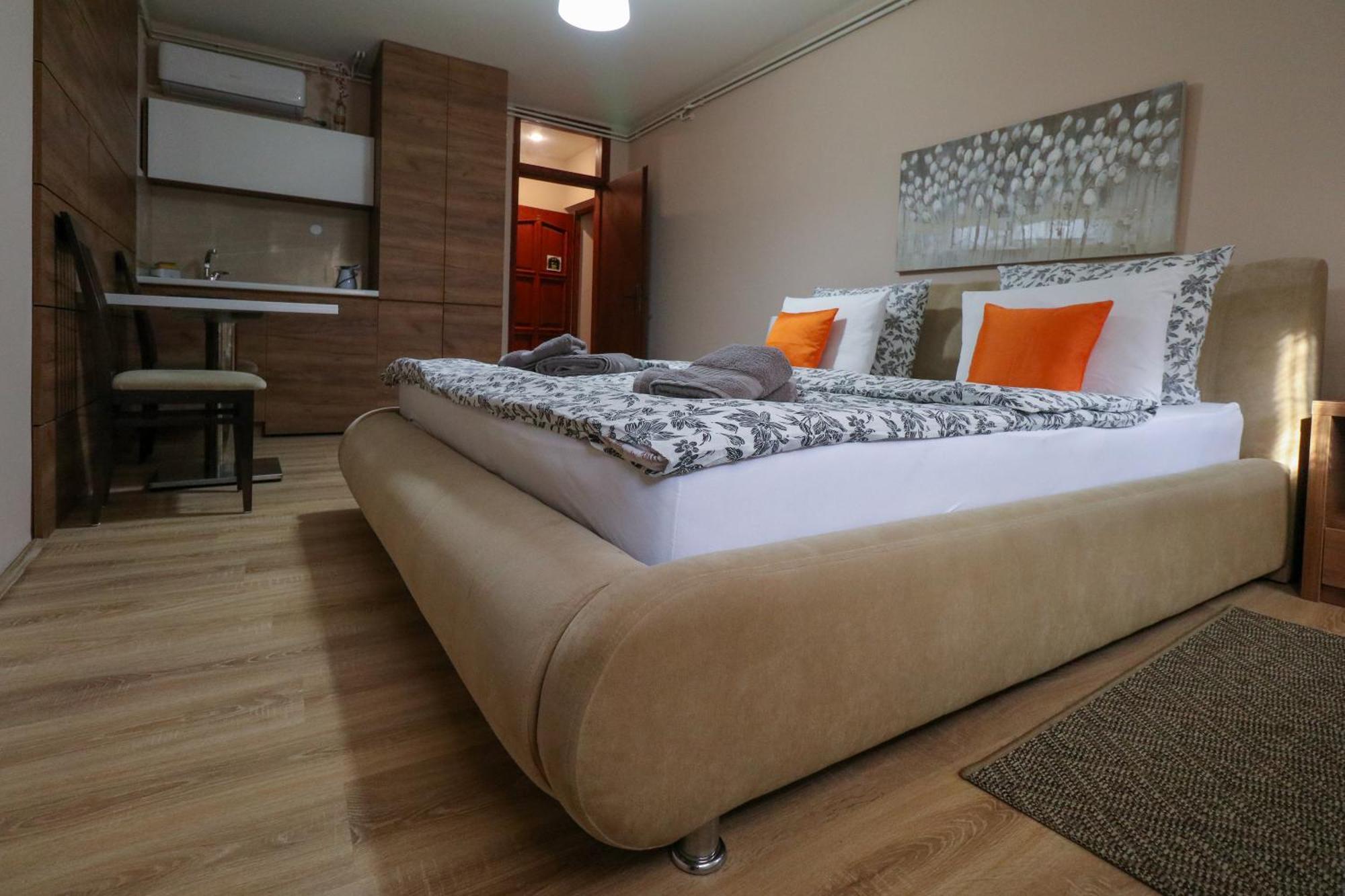 Studio Apartments Maksimovic Nis Exterior foto